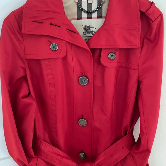 Burberry Red Trench Coat with Belted Waist and Iconic Check Lining - Picture 2 of 7